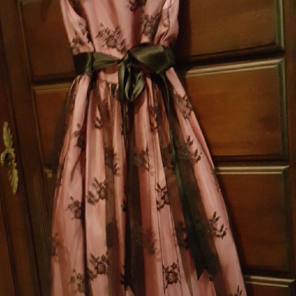 Girls dress